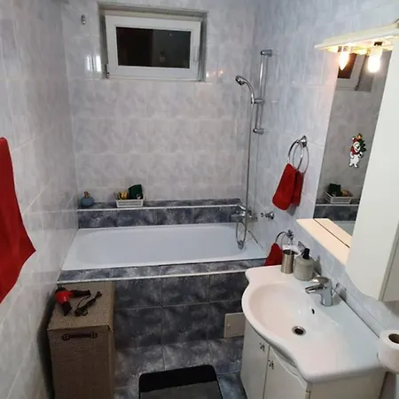 Titian's Cozy Apartment Sibiu