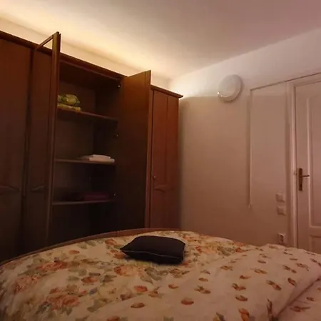 Titian's Cozy Apartment Sibiu